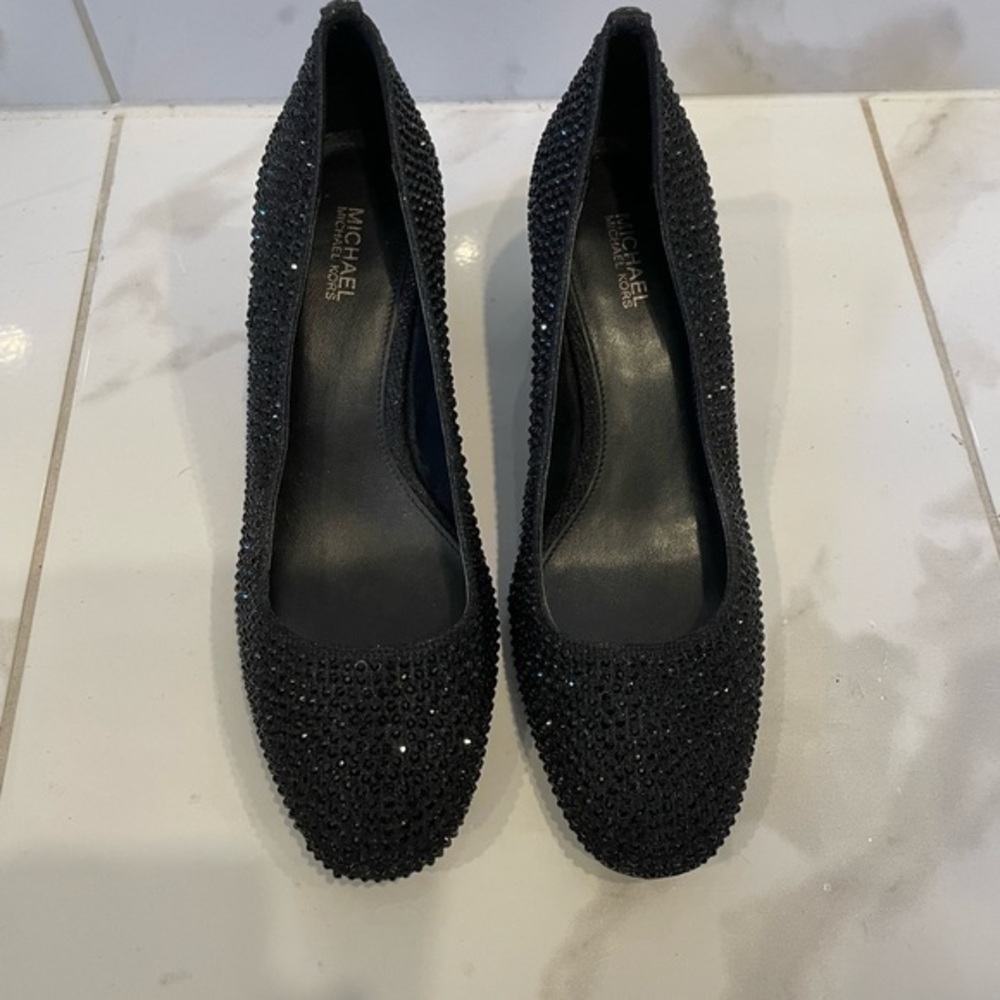 Micheal Kors | Black Arabella Sparkle Round Toe Classic Elegance Mini Pump Shoe - Picture 7 of 16